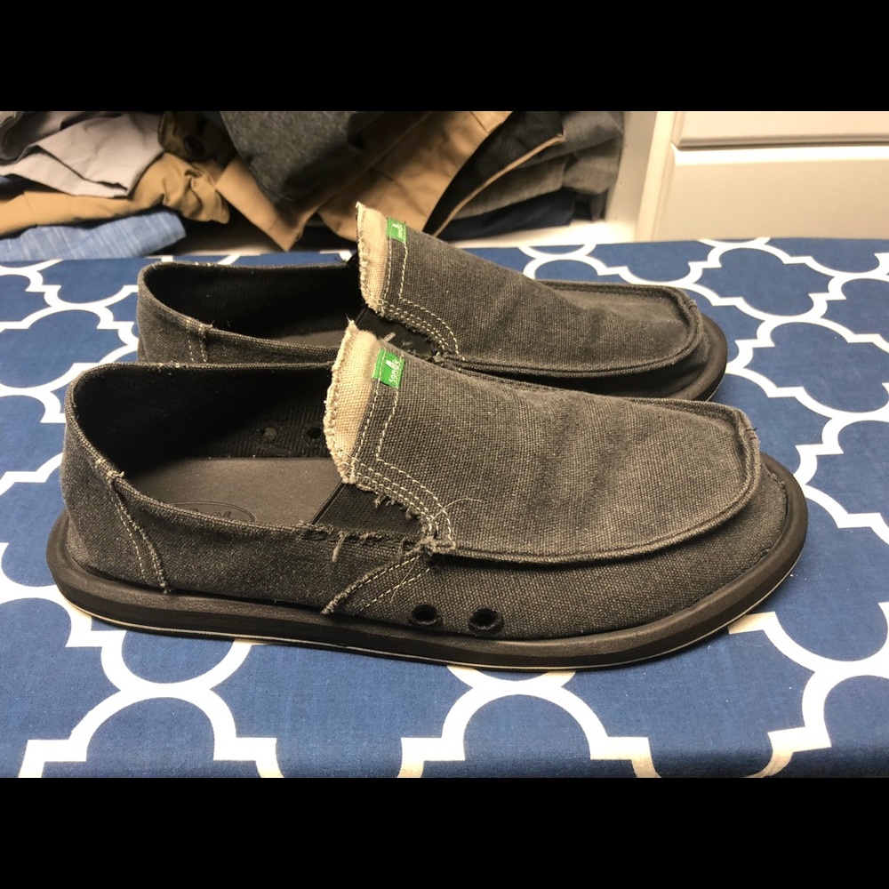 Sanuks